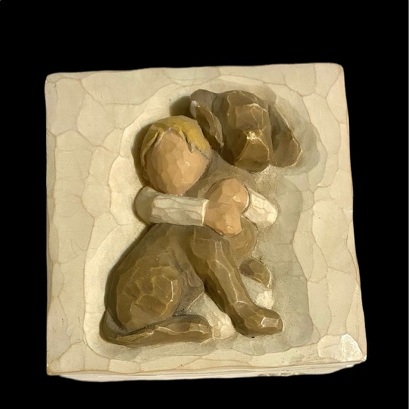 Adorable Trinket Box - Picture 1 of 9